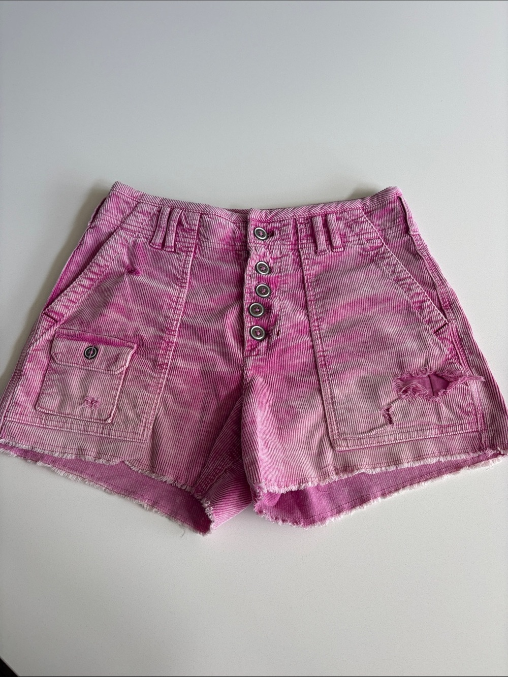 Pilcro “The Wanderer” Pink Corduroy Button-Front Women's Shorts. Size 27